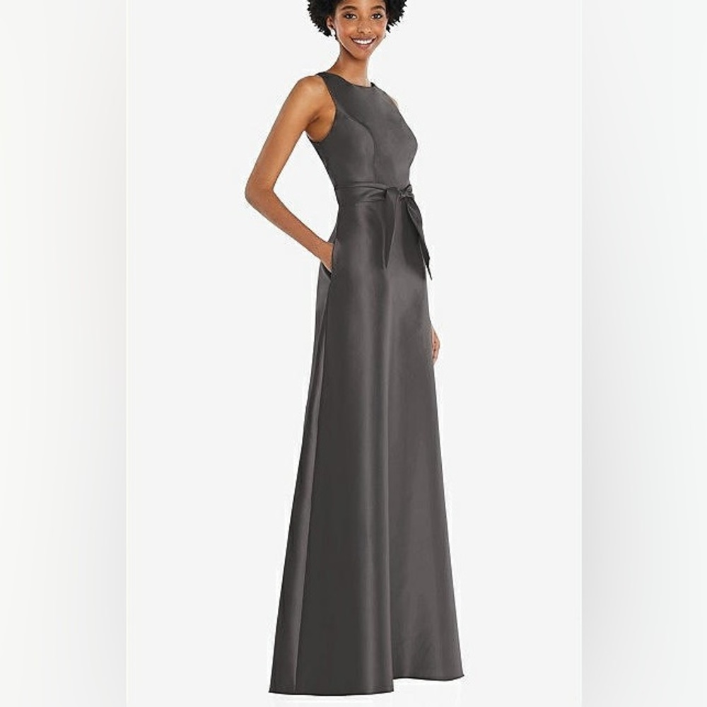 JEWEL-NECK V-BACK MAXI DRESS WITH MINI SASH IN CAVIAR GRAY